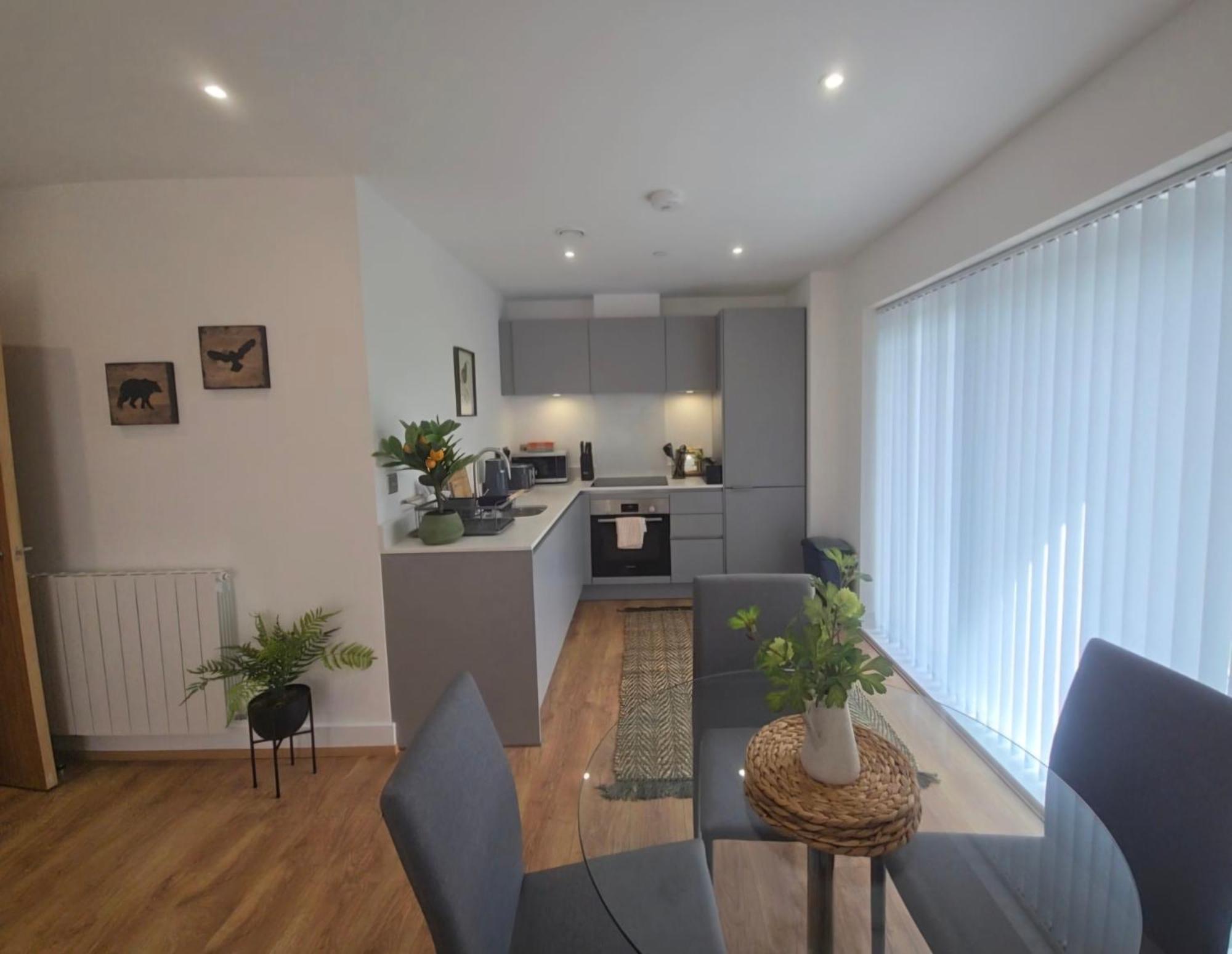 Snuggle Inn - Riverside Apartments - Views Over Looking London River Thames, Close To O2 Arena, London Excel, London City Airport, Thames Clipper- River Boat Service, Woolwich Ferry, Onsite Parking, Twin Room Option Available Zewnętrze zdjęcie