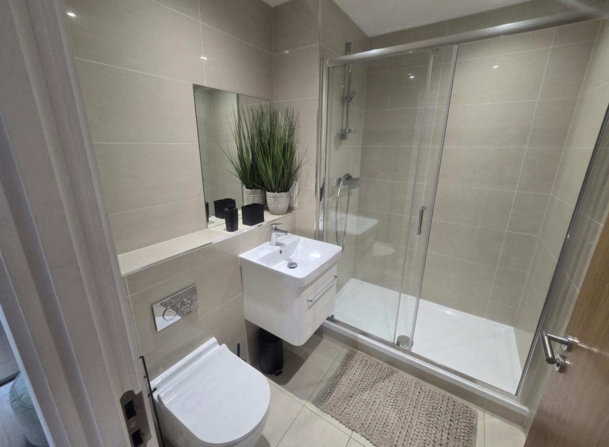 Snuggle Inn - Riverside Apartments - Views Over Looking London River Thames, Close To O2 Arena, London Excel, London City Airport, Thames Clipper- River Boat Service, Woolwich Ferry, Onsite Parking, Twin Room Option Available Zewnętrze zdjęcie